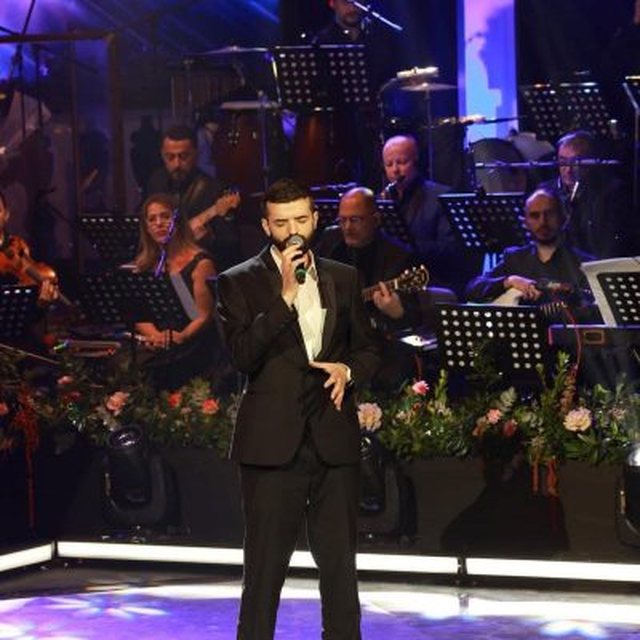Plagosi me thikë këngëtarin shkodran, arrestohet autori (EMRI)