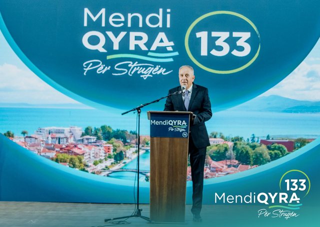 Zgjedhjet në Maqedoni/ Qindra shqiptarë nisen nga Vjena drejt Strugës për të mbështetur kandidatin Mendi Qyra