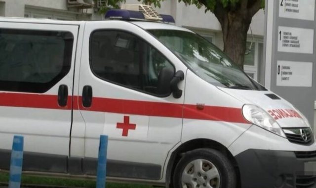 Krim i rëndë në Prizren, burri tenton të vrasë me thikë gruan dhe vajzën e mitur (Nënë e bijë në gjendje të rëndë)