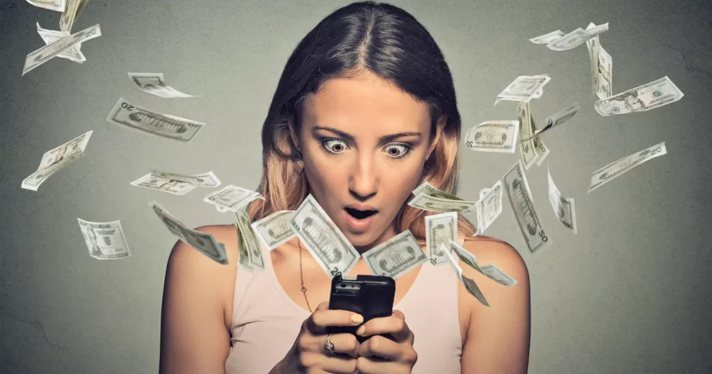 Tri gabime financiare që po u kushtojnë shumë shtrenjtë shqiptarëve