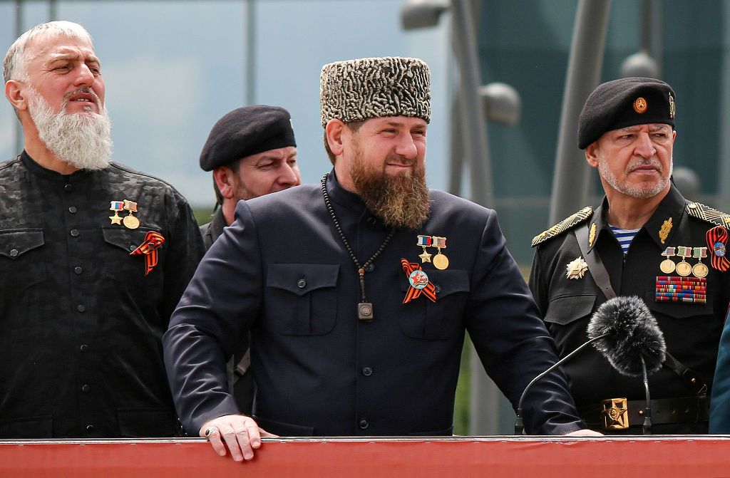Fundi i mundshëm i Kadyrov-ëve: “Kasapi i Groznit” në gjendje kritike, edhe djali trashëgimtar mes jetës dhe vdekjes