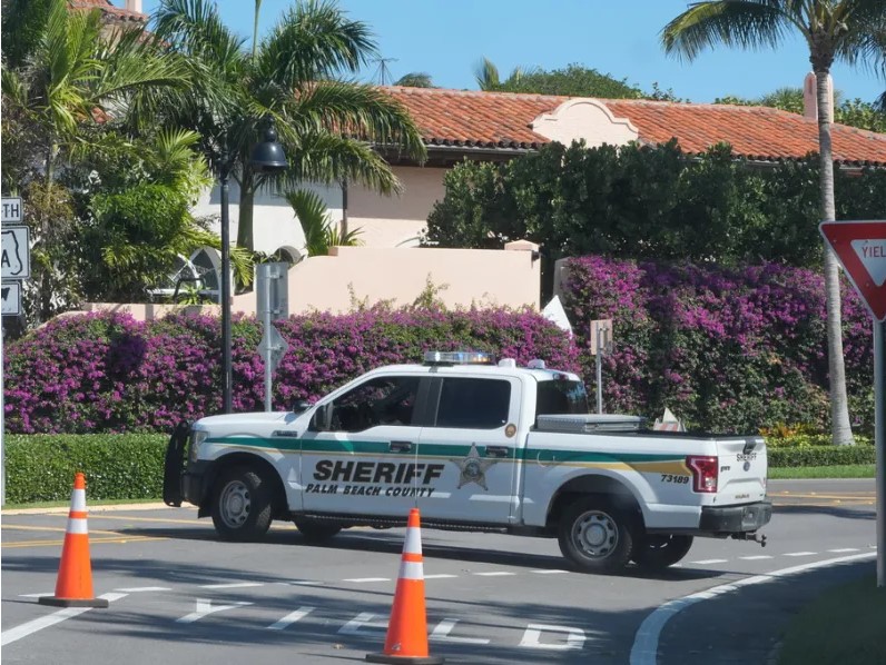 EMRI/ U vra kur shkeli i armatosur në Mar-a-Lago, identifikohet 21-vjeçari amerikan!