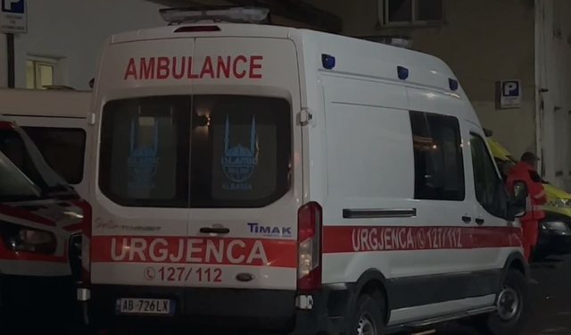 Aksident i rëndë në Vorë, shoferja 23-vjeçare humb jetën pas përplasjes me barrierat anësore!