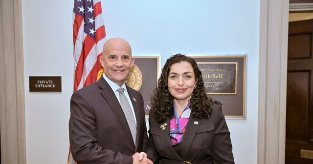 Mbështetje amerikane për Vjosa Osmanin (por mbetet në dorën e Albin Kurtit)