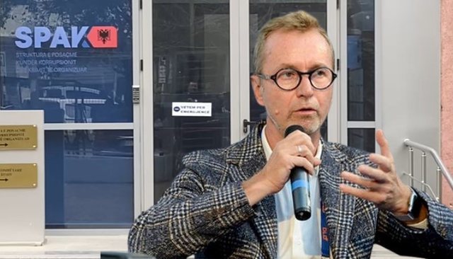 Ambasadori i BE: Të shqetësuar për sulmet ndaj gjyqtarëve, duhet të ndalohet ndërhyrja e politikës në drejtësi!