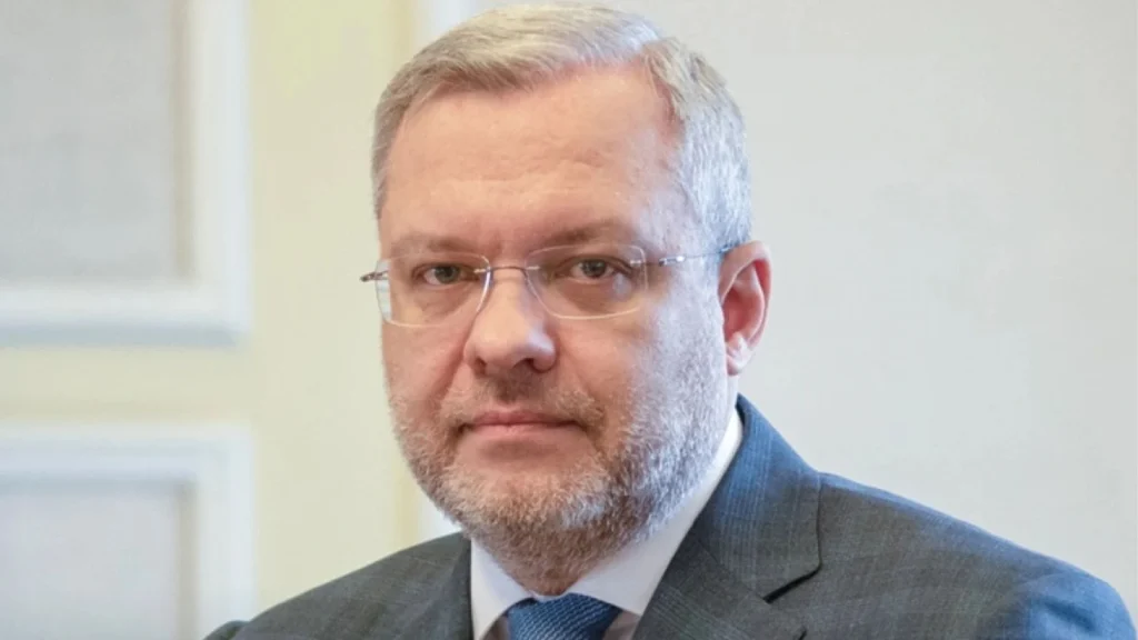 Sërish skandal korrupsioni në Ukrainë, bizneset shtetërore përvetësuan 100 milionë dollarë, ish-ministri arrestohet teksa tentonte të arratisej jashtë shtetit