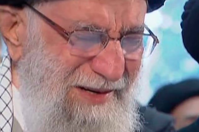Qeveria e Iranit e konfirmon: Ali Khamenei u vra në zyrë