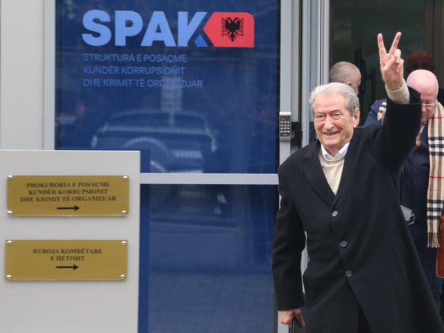 Berisha fiton gjyqin me Bashën, gjykata e Apelit: PD merr zyrtarisht faqen e facebook-ut!