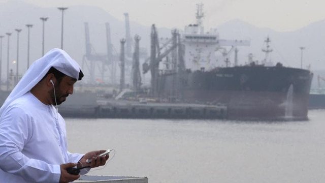 Si Emiratet Bashkuara Arabe duke u larguar nga OPEC, po e anashkalojnë Hormuzin