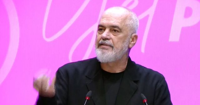 “Opozitën e drejton mbeturina më e neveritshme komuniste” – Rama “shpërthen” ndaj Berishës në Durrës