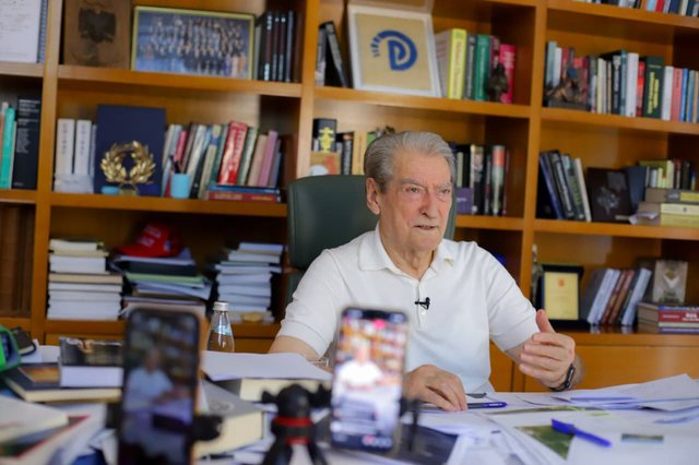 “Në SHBA do të shkoj para së të bëhem Kryeministër”, Berisha: Protesta duhet të fitojë