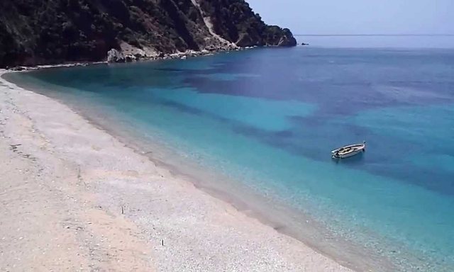 Ujërat e Potamit të ndotura prej ditësh, Bashkia e Himarës: Janë marrë mostra për analizë