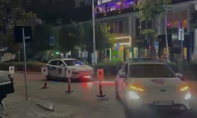 Emri/ Zbardhet atentati ndaj servisit të celularëve në Kamëz, arrestohet 18-vjeçari që qëlloi me kallashnikov!