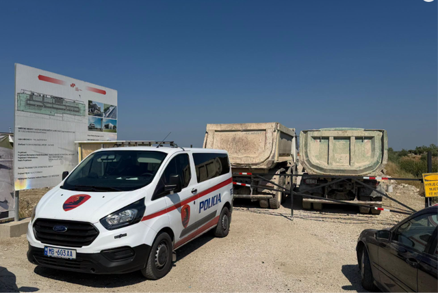 Behgjet Pacolli, letër Prokurorisë së Vlorës: Kamionët e Valon Ademit kanë bllokuar rrugën e fshatit, Policia s’reagon