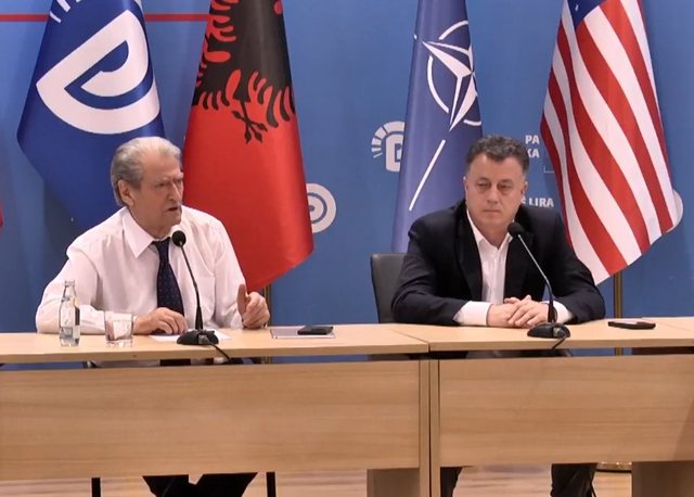 “Mbështesim investimin e huaj në Zvërnec, është tokë private”, Berisha: Hipokritët derdhin lot krokodili!