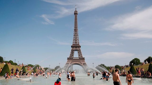 Alarm i kuq në Francë! Temperaturat arrijnë 40 gradë, aktivizohet me urgjencë plani emergjent