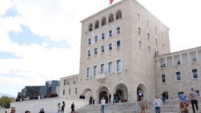 Nisin sot aplikimet në universitete, maturantët kanë 6 ditë kohë për zgjedhjen e degëve