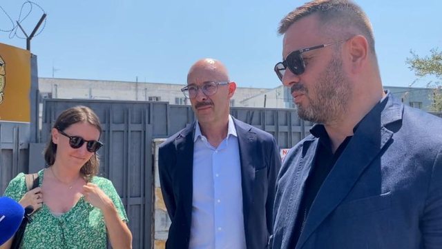 Avokatët e huaj takojnë Erion Veliajn në Durrës, Ndreca: Në shtator, ankim në Strasburg