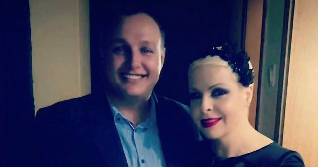 “100 t’i bën vëllai, të rreshtohen aty” – Aurela Gaçe zbulon bisedën e fundit me Enrik Mehmetin një javë para aksidentit tragjik