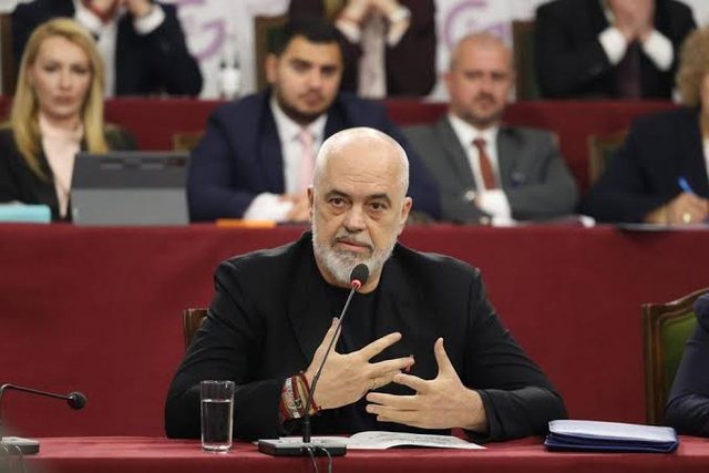 Rama takim me drejtuesit politik të PS në qarqe, në fokus prezantimi i platformës ‘Besa’