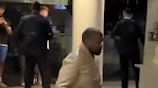 Kanye West mbërrin në Tiranë