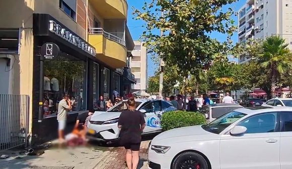 U përplas nga taksia, ndërron jetë këmbësori në Durrës