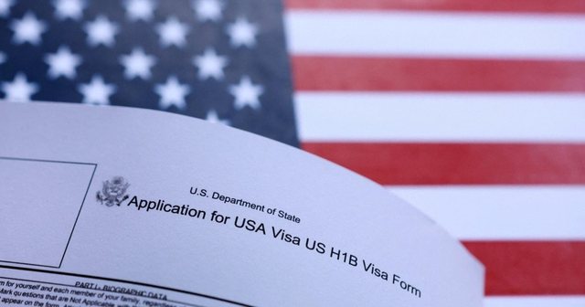 Financial Times: SHBA-ja pezullon aplikimet për viza në mbarë botën