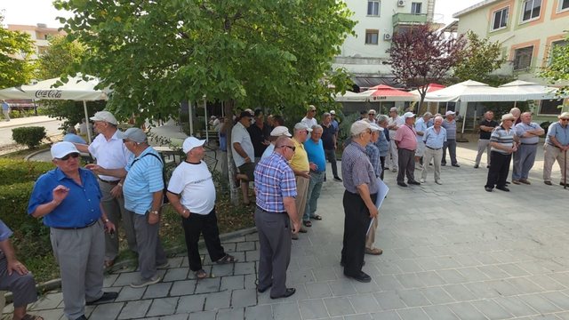 Reforma e re territoriale e bashkon me Fierin, qytetarët e Patosit protestë për të tretën herë para bashkisë kundër shkrirjes