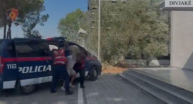 Pasi bënë sherr me sende të forta në lokal, i riu rikthehet me pistoletë me silenciator për të vrarë 51-vjeçarin, 6 të arrestuar në Divjakë