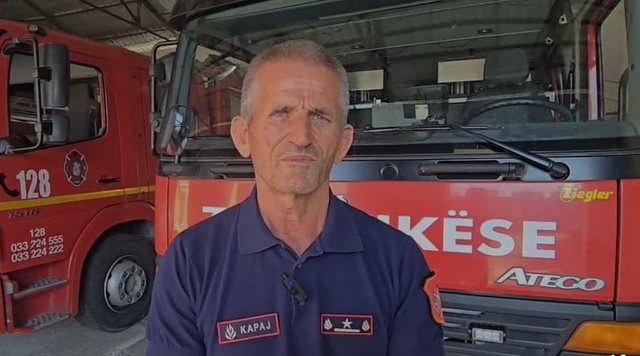 “I gjithë kati i parë ishte në flakë”, zjarrfikësi rrëfen momentet e tmerrit në hotelin e Vlorës: Pushuesit u detyruan të hidhen nga ballkoni