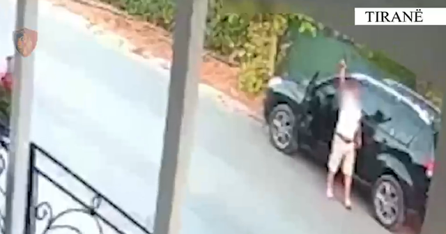 Arrestohet 53-vjeçari në Tiranë, shkoi në lokal dhe kërcënoi 23-vjeçarin me pistoletë pasi kishte bërë llafe