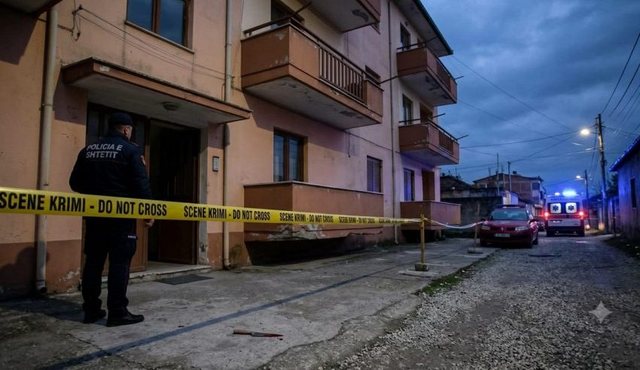 “Më tha s’të jap llogari ty” – Çmendet burri në Durrës, masakron ish-gruan me thikë, pse kishte një lidhje dashurie me shefin e saj