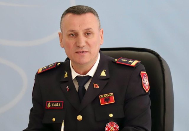 Dorëhiqet nga detyra kreu i Shërbimit Zjarrfikës, Arben Cara