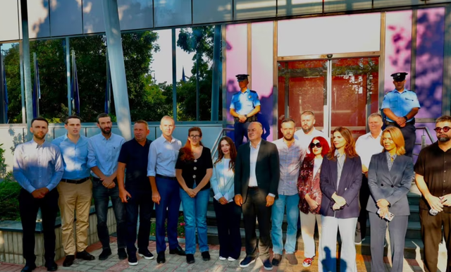 Ngërçi politik në Kosovë/ PDK-ja dorëzon kërkesë për vazhdimin e seancës konstituive të Kuvendit