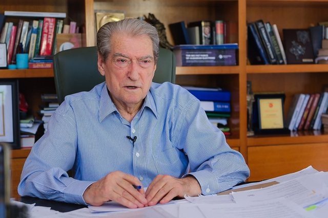 Muzeu Hebraik në Vlorë/ Berisha: Nismë pozitive, por të mos preket ndërtesa historike e shoqatës “Labëria”
