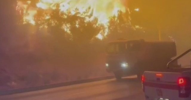 Dyshohet se kanë lidhje me zjarrin që përfshiu Himarën, Policia shoqëron tre persona