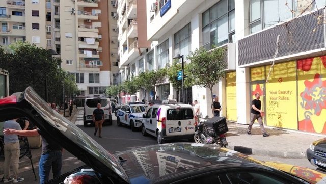 Detaje nga krimi në Tiranë/ Burri e vrau gruan në sy të nipërve të mitur. Zbardhen emrat