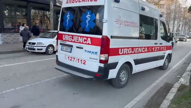 E rëndë në Tropojë, katër punonjës të bashkisë i zë korrenti, një i vdekur