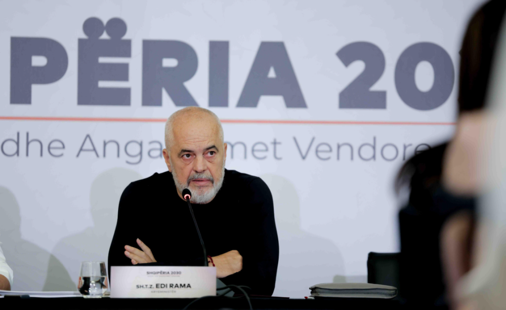 Dorëheqje pastaj “testim”/ Mbi 130 drejtorë drejt provimit të “meritës”, ja çfarë pritet të ndodh me ta!