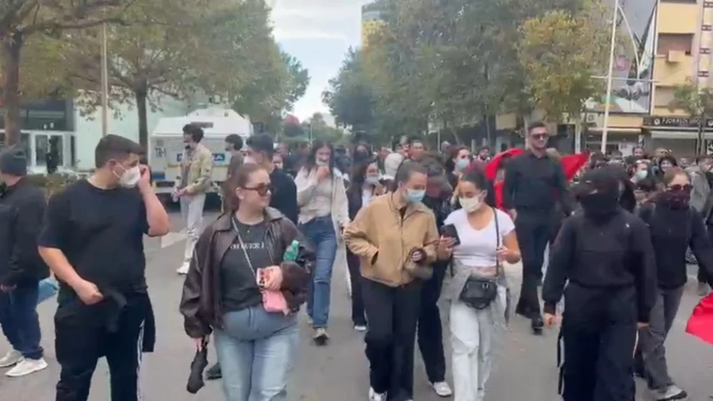 Sot protesta kombëtare, studentët nga i gjithë vendi mblidhen në Tiranë!