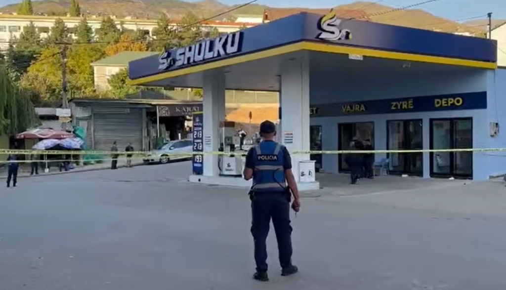 “Duam 50 mln lekë ose të hedhim në erë biznesin”/ Kërcënohet biznesmeni në Peshkopi, kërkesa iu dërgua me një kuti picash, policia blindon zonën
