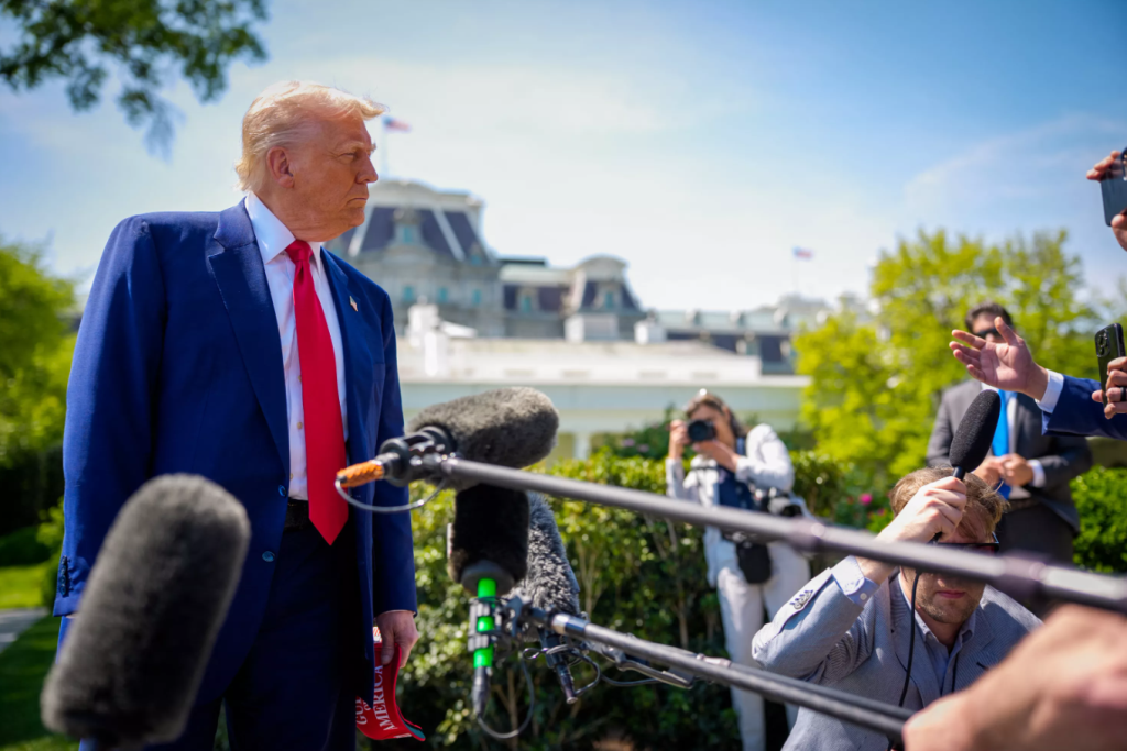 Trump kërkon nga Serbia dhe vendet e Ballkanit të pranojnë emigrantët e dëbuar nga SHBA