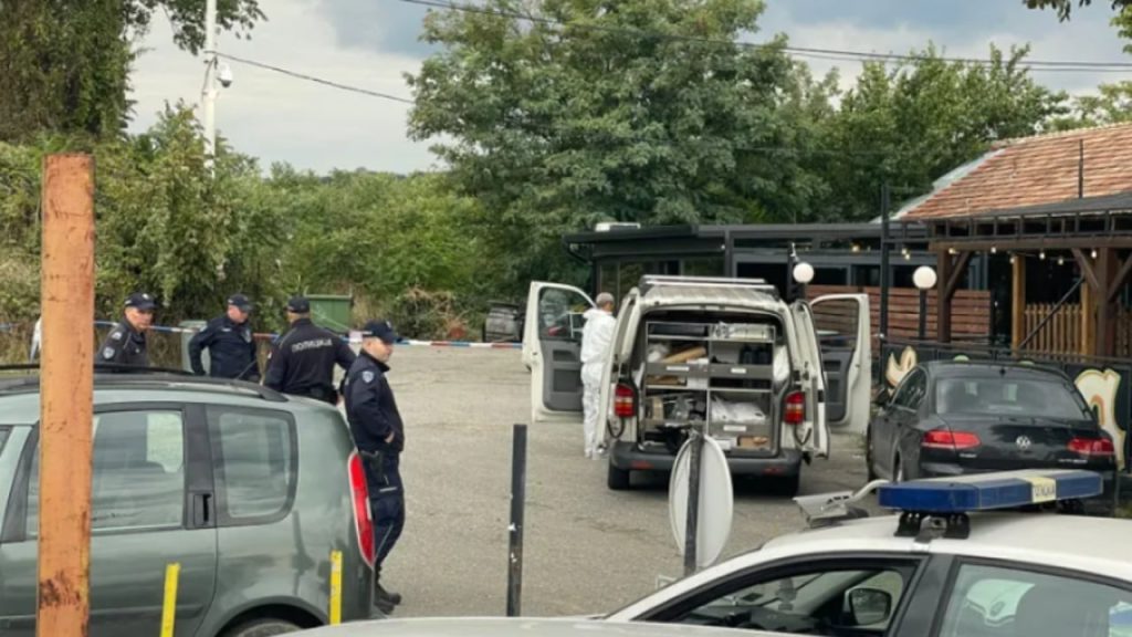 E rëndë në Beograd/ Një person qëllon me breshëri drejt një lokali, pesë persona mbeten të plagosur, zbardhen detajet
