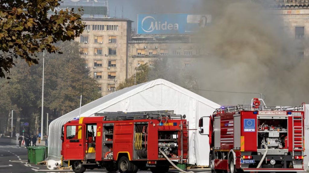 Të shtëna me armë zjarri jashtë parlamentit serb, një i plagosur/ Reagon Vuçiç: Akt terrorist