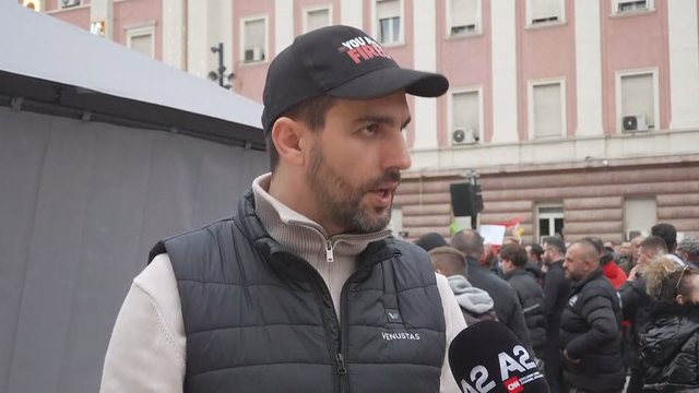 Lapaj zbulon dy emrat e njohur, të propozuar prej tij për të drejtuar qeverinë tranzitore