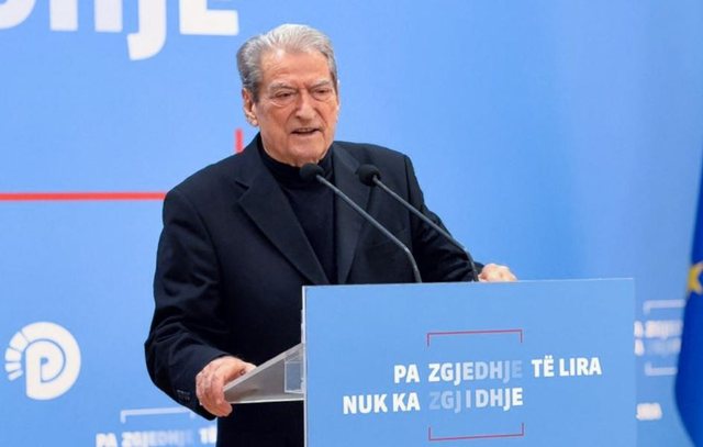 “Shkoi si klandestin”, Berisha: Pse Edi Rama ka fshehur pjesëmarrjen në samitin global në Spanjë?