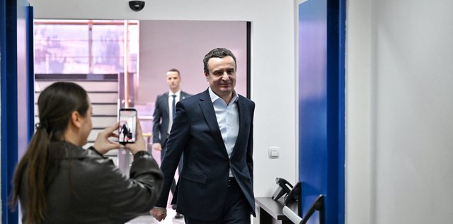 Kurti kundër Osmanit: Jo zgjedhje të reja, pa e thënë fjalën Kushtetuesja