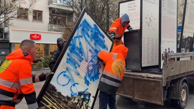 “Fyerje për kujtesën kolektive të popullit tonë…”/ Hiqen tabelat e ekspozitës mbi masakrat në Kosovë