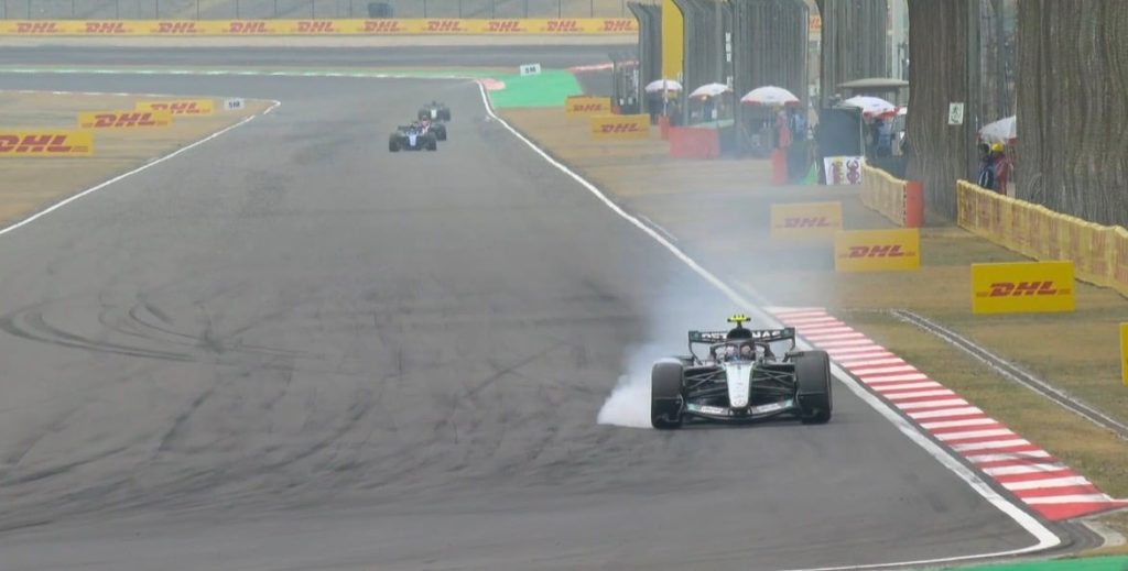 Formula 1/ Dominon Mercedes! Antonelli triumfon në Kinë, Russell dhe Hamilton plotësojnë podiumin