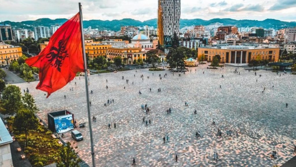 “Shqipëria dhe Kosova, pjesërisht të lira”, raporti i “Freedom House”: Tirana zyrtare lë pas Malin e Zi dhe Maqedoninë e Veriut